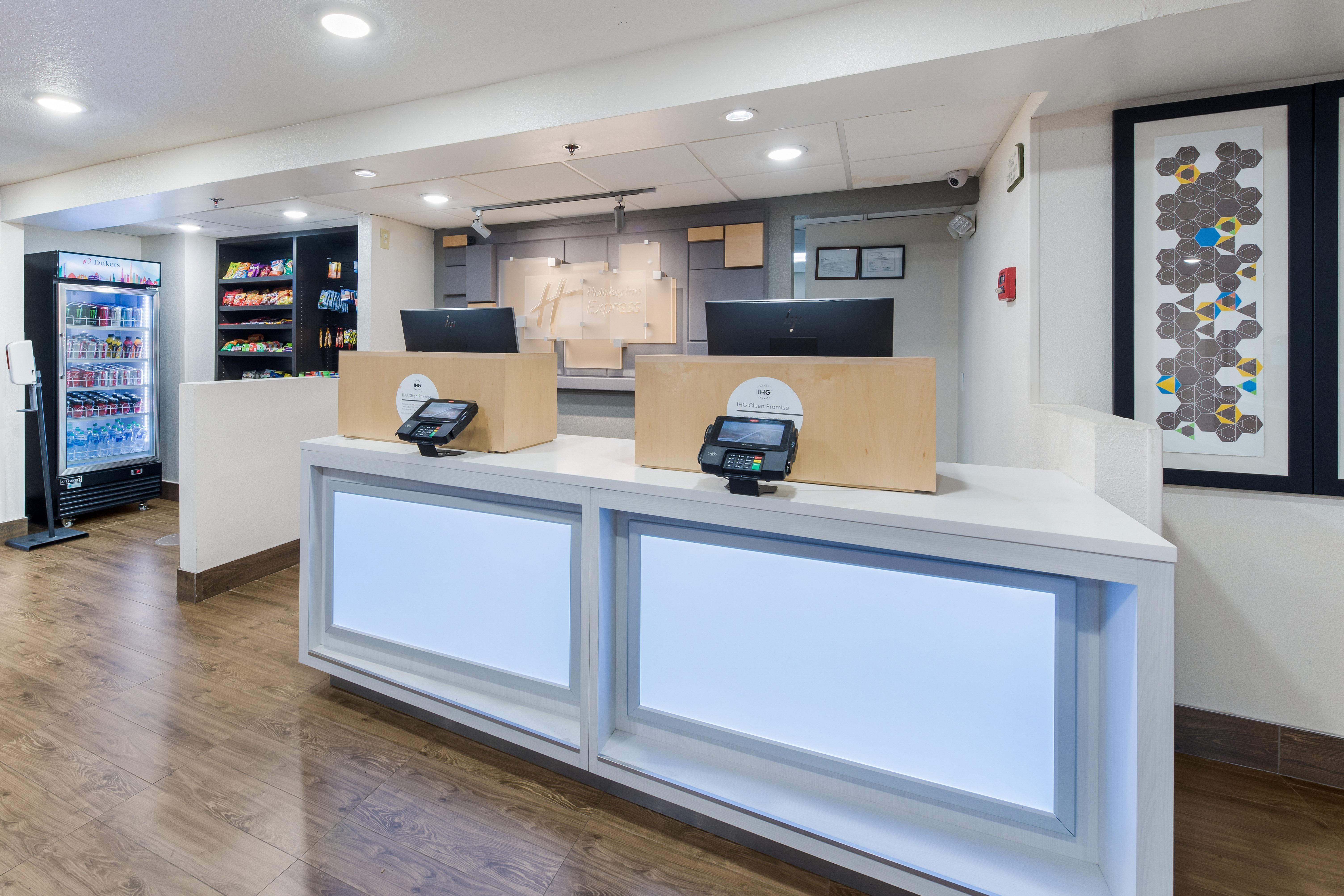 Holiday Inn Express London-I-70 By Ihg Exterior photo