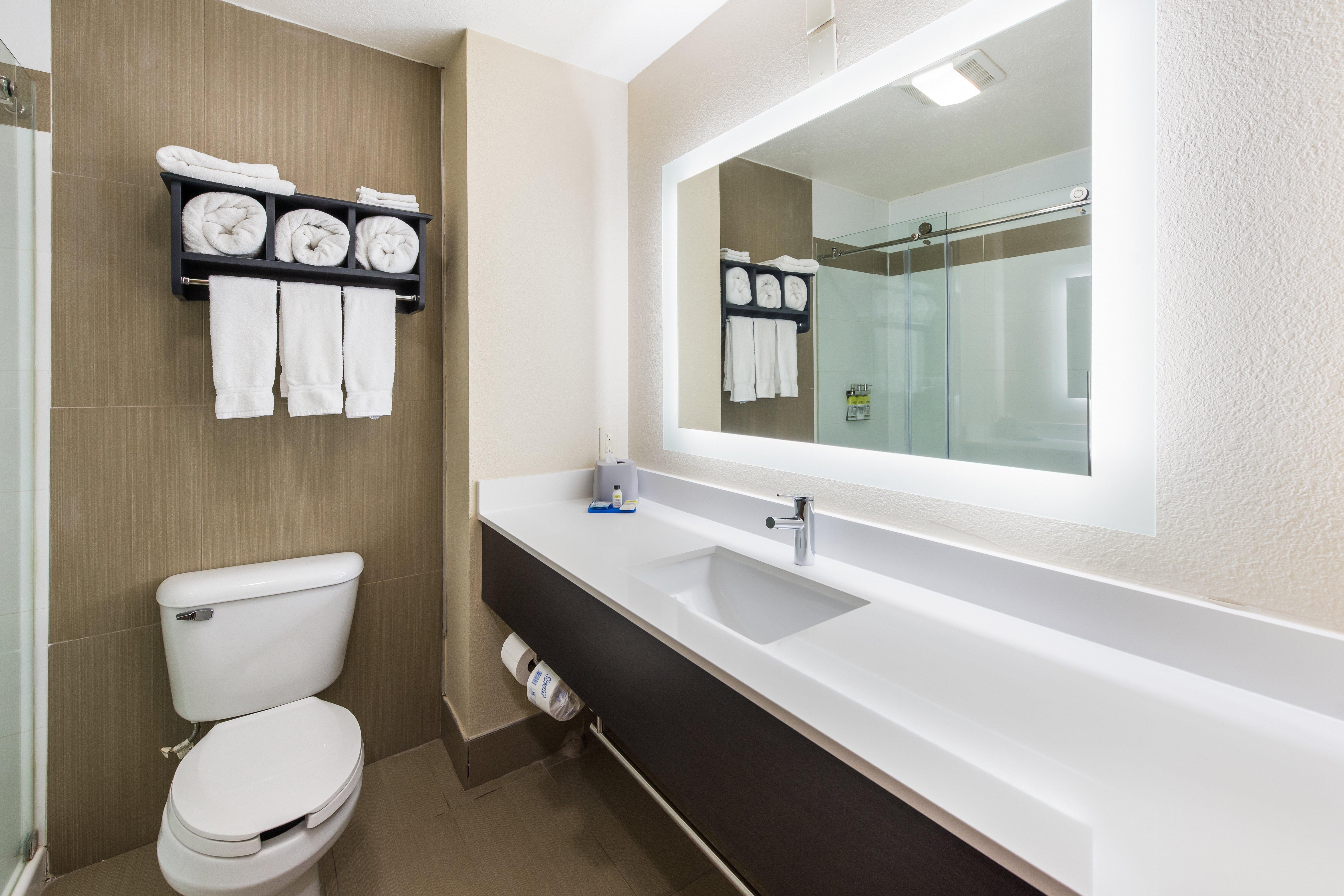 Holiday Inn Express London-I-70 By Ihg Exterior photo