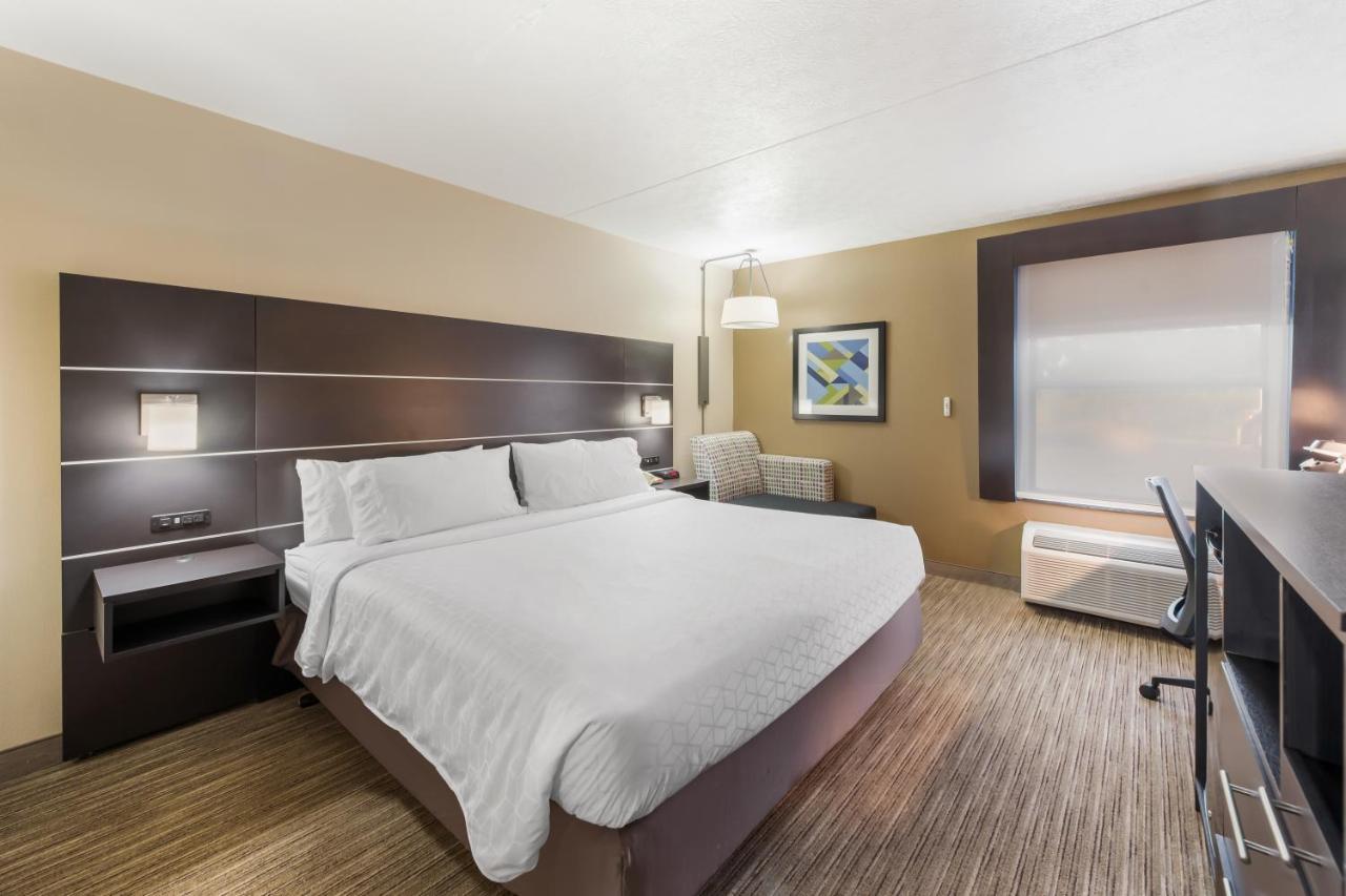 Holiday Inn Express London-I-70 By Ihg Exterior photo