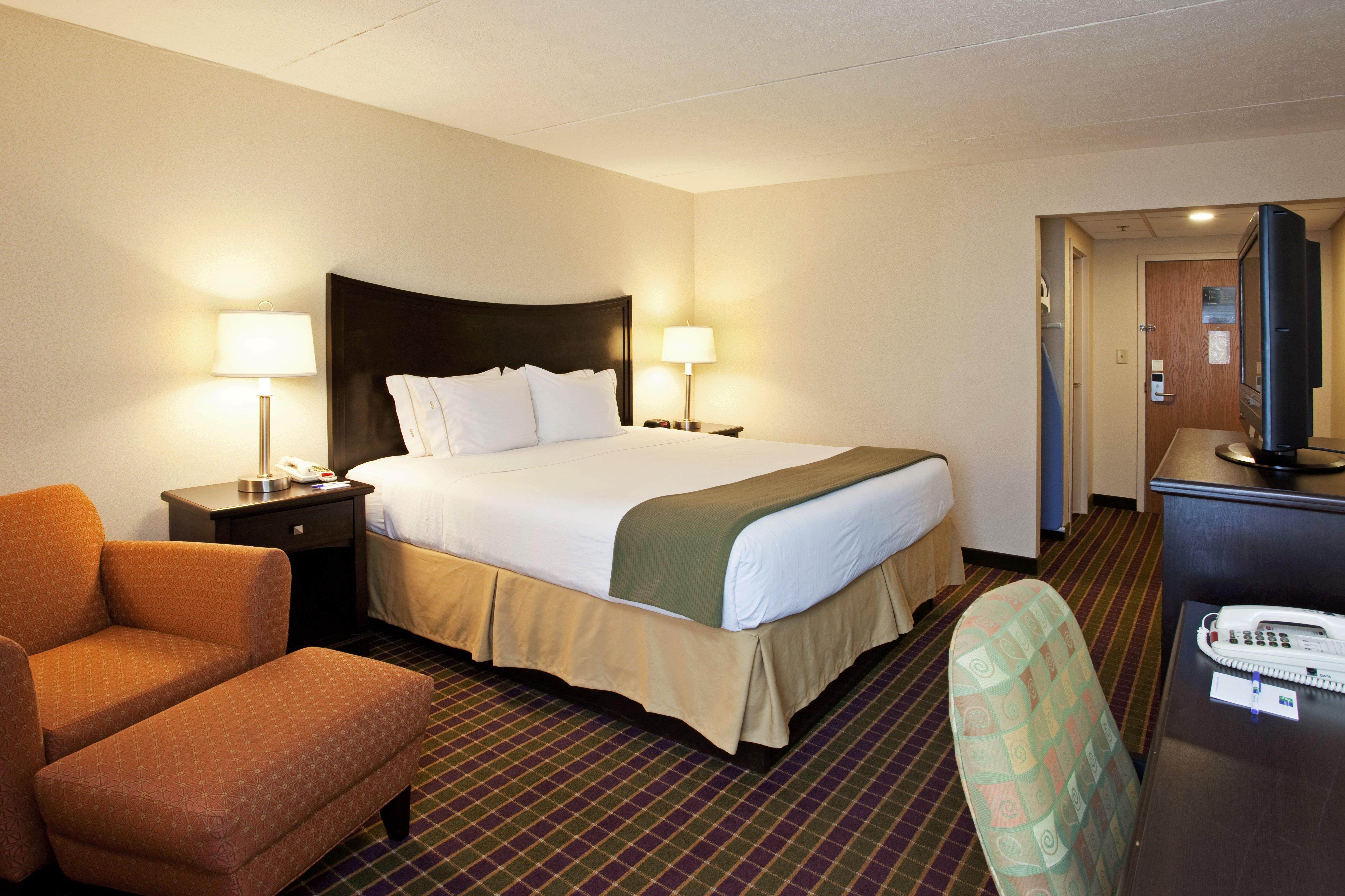Holiday Inn Express London-I-70 By Ihg Exterior photo