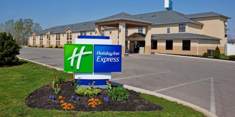 Holiday Inn Express London-I-70 By Ihg Exterior photo